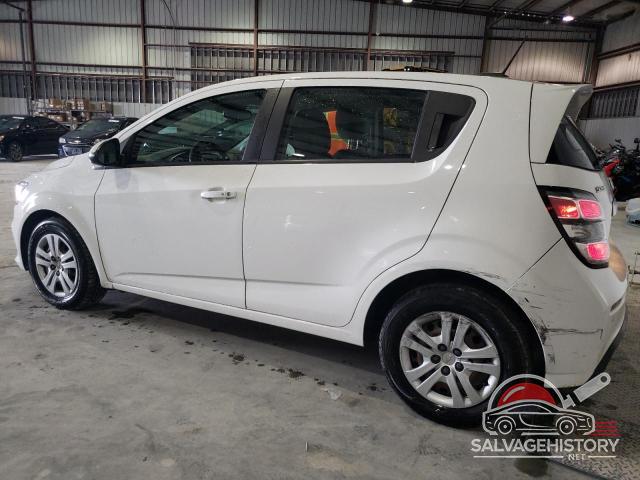 1G1JG6SB5L4124949 2020 CHEVROLET SONIC photo no. 2