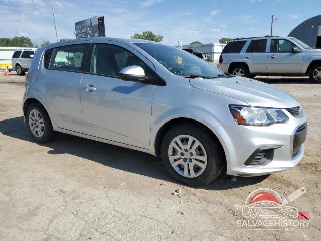 1G1JG6SB7L4115704 2020 CHEVROLET SONIC photo no. 4