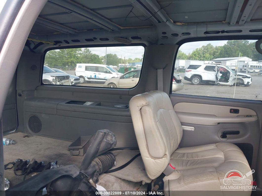 3GNFK16T91G279318 2001 CHEVROLET SUBURBAN 1500 photo no. 8