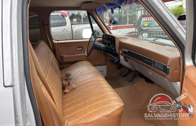 1GNER16K2KF155893 1989 CHEVROLET SUBURBAN photo no. 5