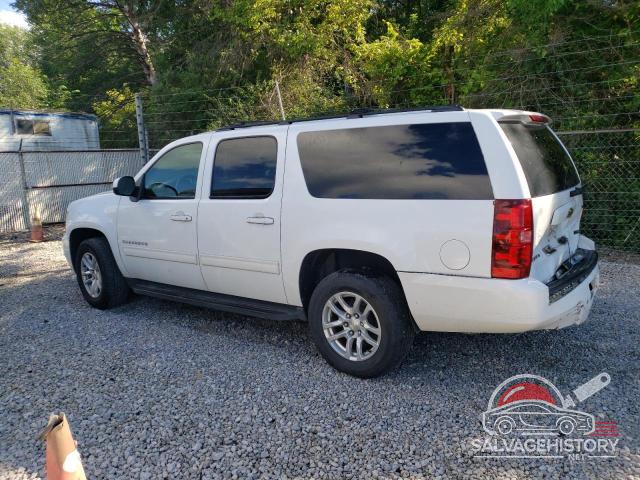 1GNSCHE01BR175502 2011 CHEVROLET SUBURBAN photo no. 2