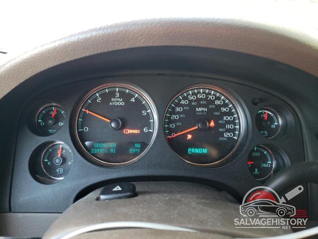 1GNSCHE01BR175502 2011 CHEVROLET SUBURBAN photo no. 9