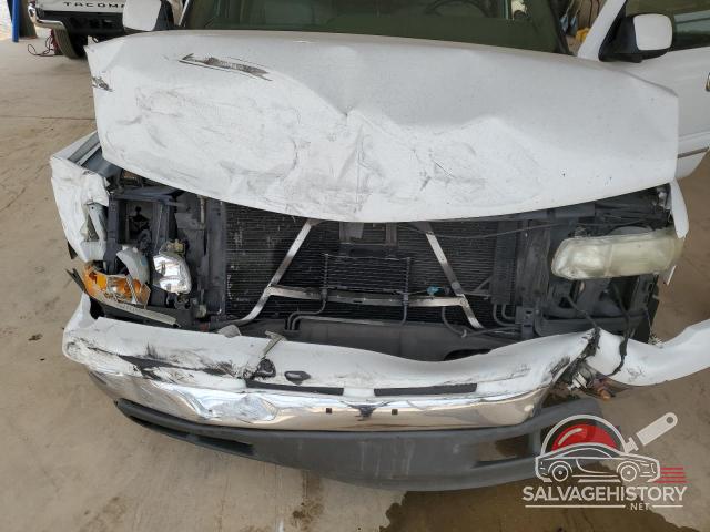 1GNEC13Z43J213505 2003 CHEVROLET TAHOE photo no. 12
