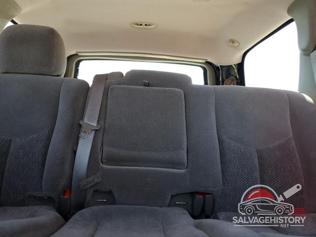 1GNEC13V74J310762 2004 CHEVROLET TAHOE photo no. 10