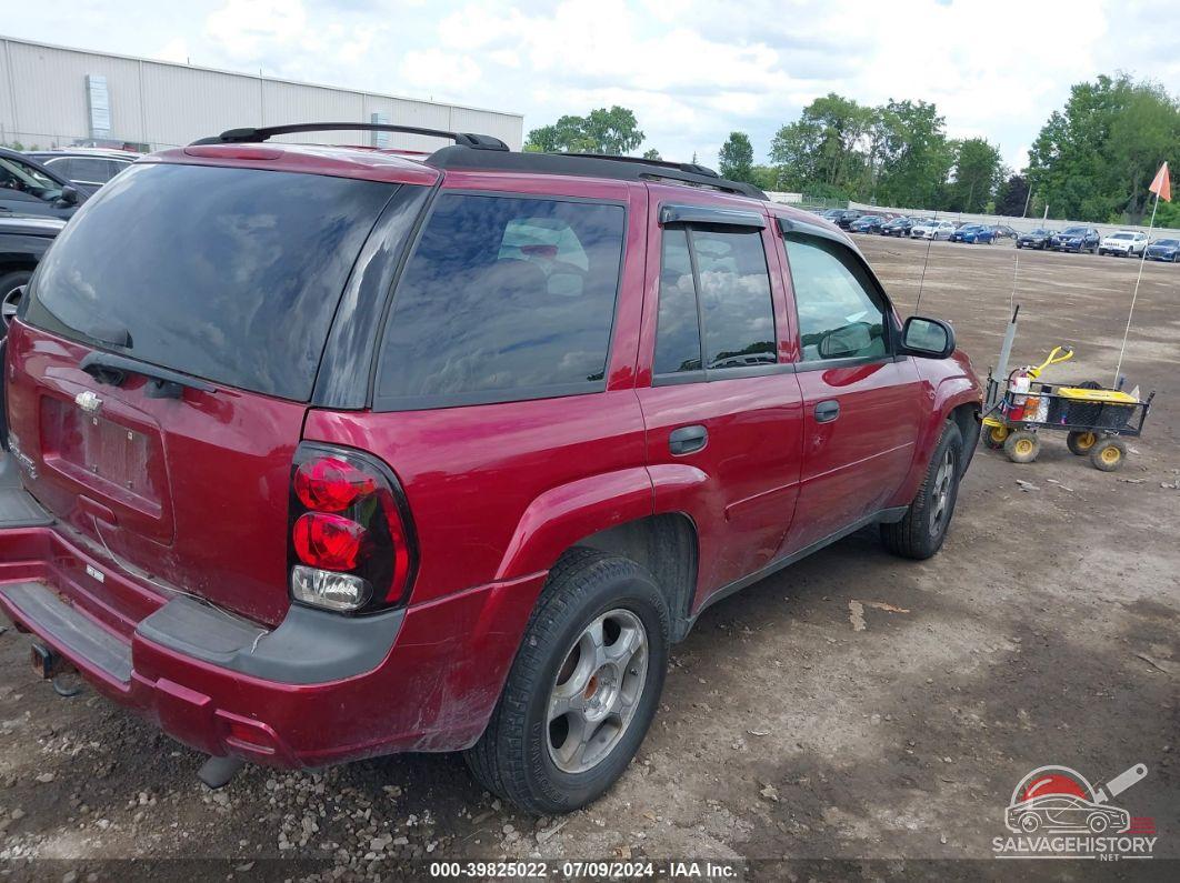 1GNDT13S172201374 2007 CHEVROLET TRAILBLAZER photo no. 4