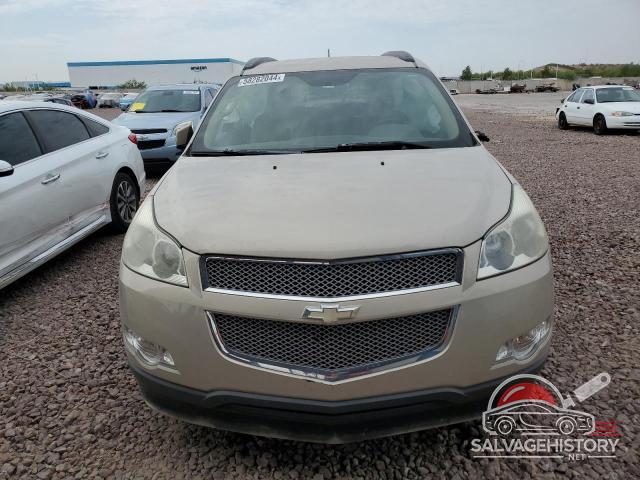 1GNKRLED8BJ181820 2011 CHEVROLET TRAVERSE photo no. 5