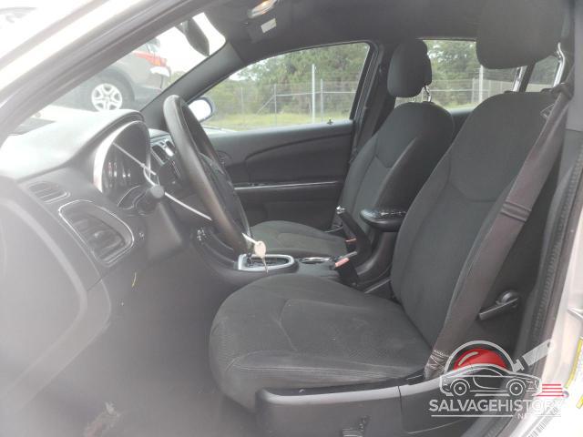 1C3BC4FB1BN558417 2011 CHRYSLER 200 photo no. 7