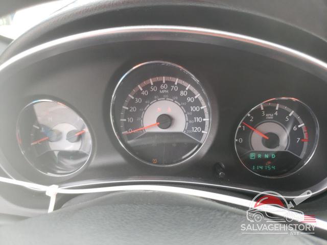 1C3BC4FB1BN558417 2011 CHRYSLER 200 photo no. 9