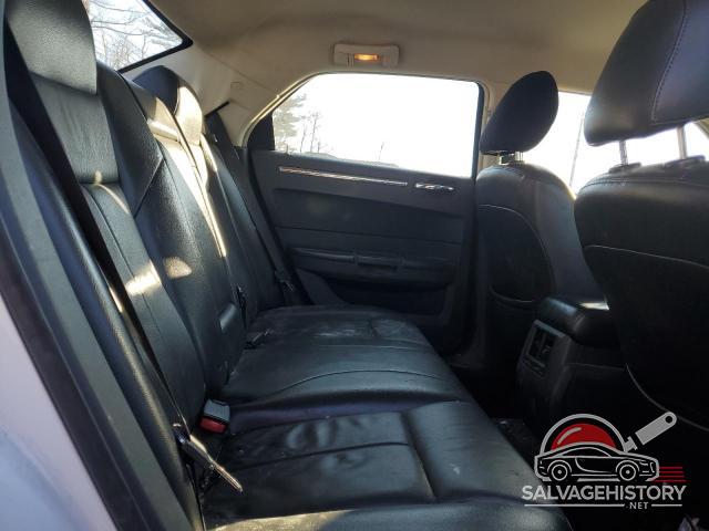 2C3CA5CV6AH284055 2010 CHRYSLER 300 photo no. 10
