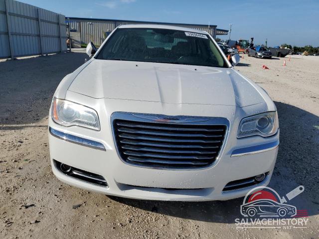 2C3CCAAG5EH204984 2014 CHRYSLER 300 photo no. 5