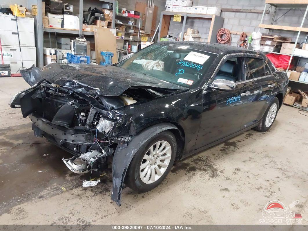 2C3CCAAG5EH212891 2014 CHRYSLER 300 photo no. 2