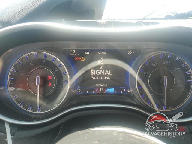 2C3CCAAG5FH802252 2015 CHRYSLER 300 photo no. 9