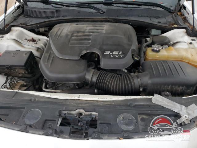 2C3CCABG1GH224389 2016 CHRYSLER 300 photo no. 11