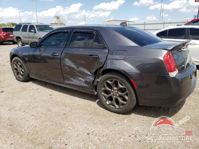 2C3CCAGG6GH296388 2016 CHRYSLER 300 photo no. 2