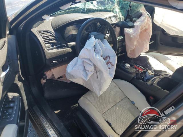 2C3CCABG8KH508322 2019 CHRYSLER 300 photo no. 8