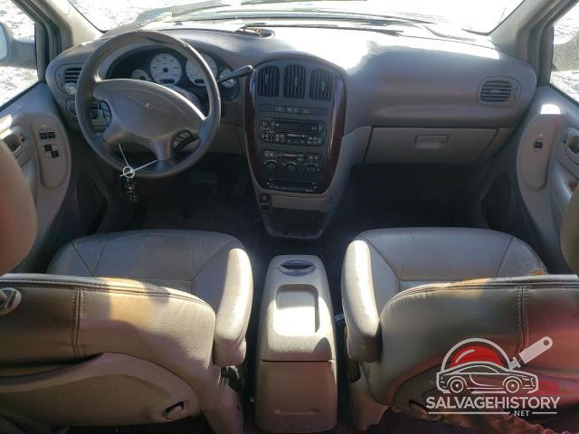 2C4GP74L52R717803 2002 CHRYSLER MINIVAN photo no. 8