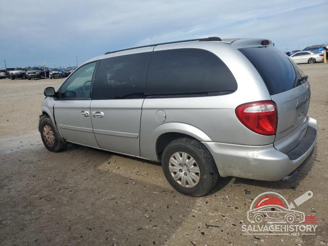 2C4GP44R05R520349 2005 CHRYSLER MINIVAN photo no. 2