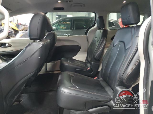 2C4RC1BG7JR119251 2018 CHRYSLER PACIFICA photo no. 11