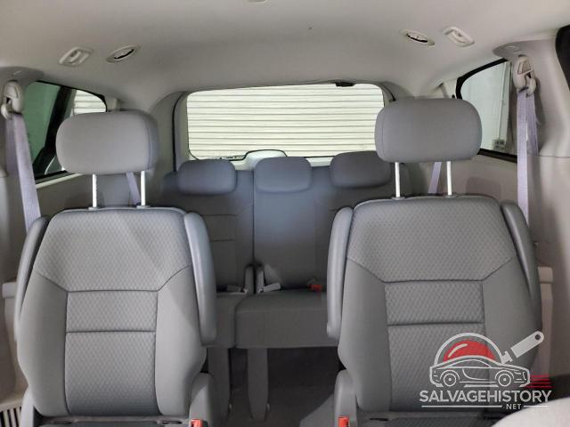 2D4RN4DE7AR239366 2010 DODGE CARAVAN photo no. 10