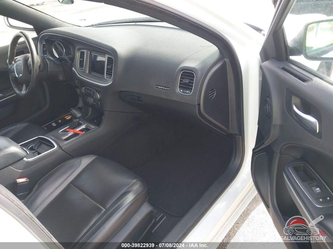 2C3CDXBG8NH220210 2022 DODGE CHARGER photo no. 5