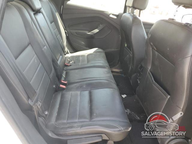 1FADP5CU7FL116060 2015 FORD CMAX photo no. 10