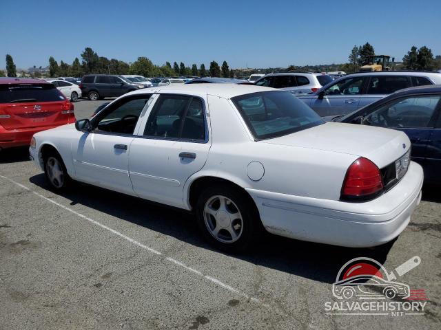 2FAFP71W41X177855 2001 FORD CROWN VIC photo no. 2