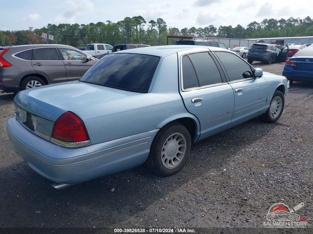 2FAFP74W82X149988 2002 FORD CROWN VICTORIA photo no. 4