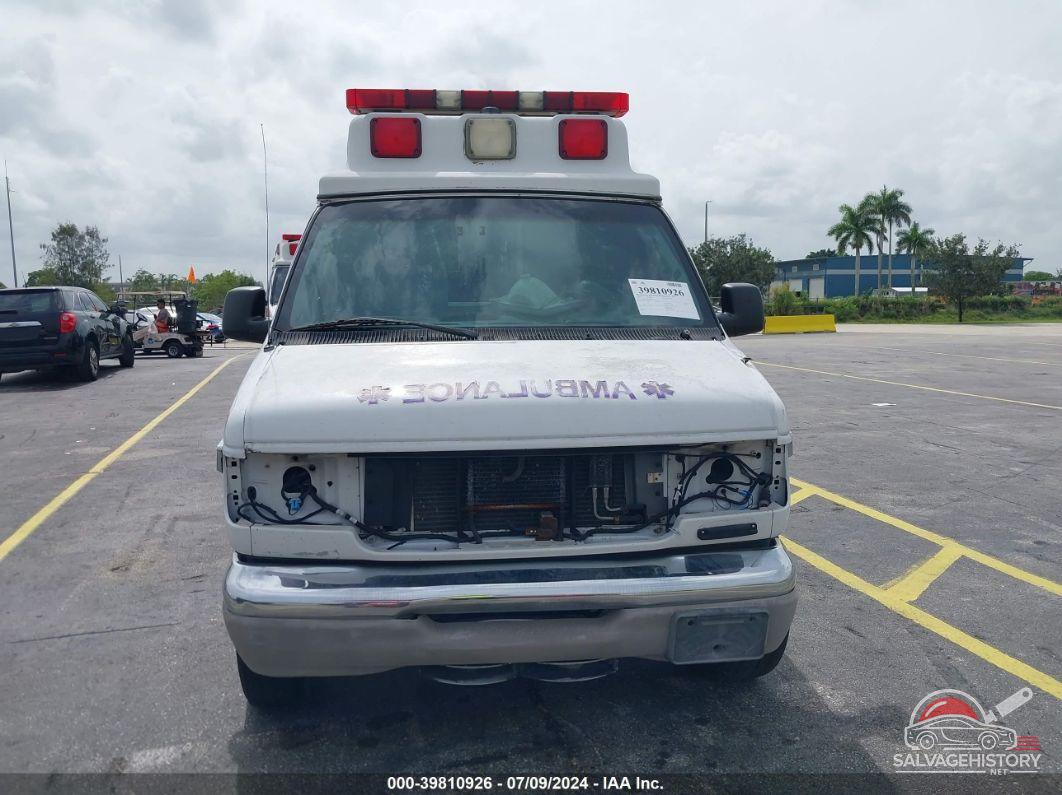 1FDSS34F53HB32739 2003 FORD ECONOLINE photo no. 6
