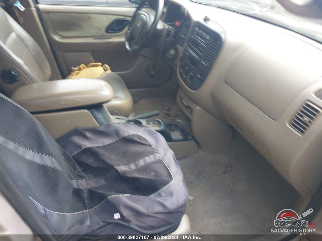 1FMCU04191KA64236 2001 FORD ESCAPE photo no. 5
