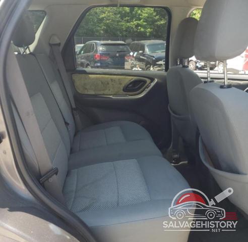 1FMYU03175KB51999 2005 FORD ESCAPE photo no. 11
