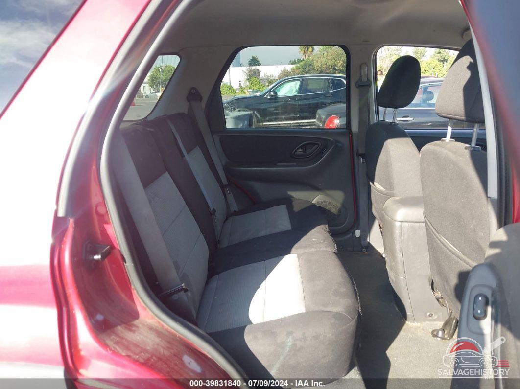 1FMCU03106KA85176 2006 FORD ESCAPE photo no. 8