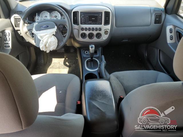 1FMYU95HX6KA20632 2006 FORD ESCAPE photo no. 8