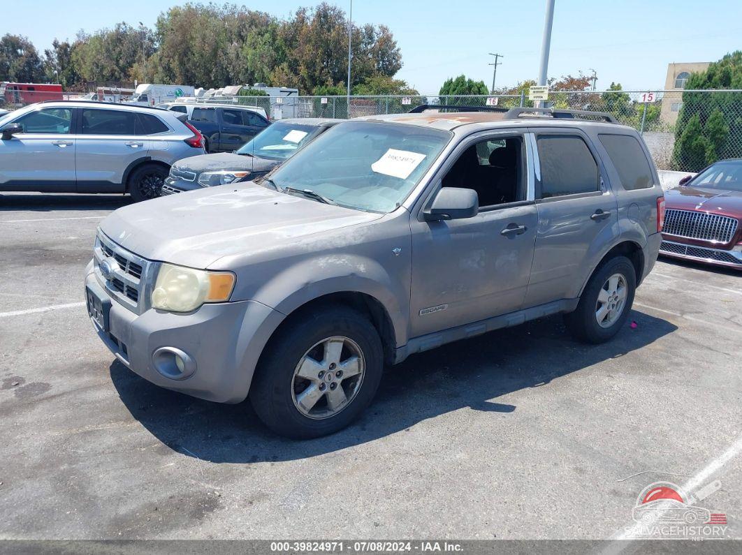 1FMCU03118KA18797 2008 FORD ESCAPE photo no. 2