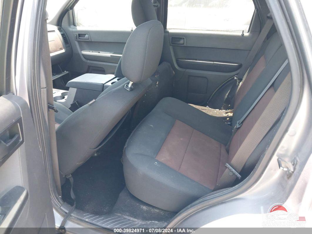 1FMCU03118KA18797 2008 FORD ESCAPE photo no. 8