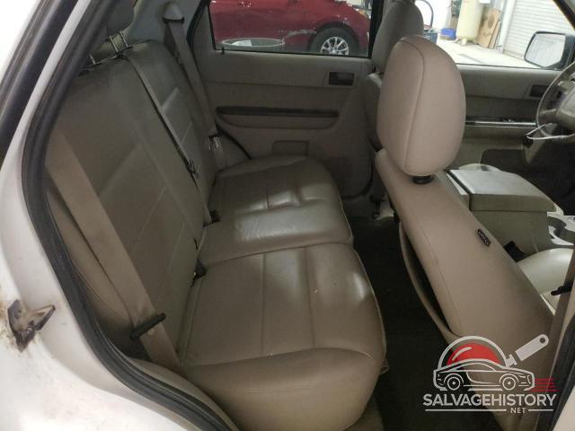 1FMCU03148KA92442 2008 FORD ESCAPE photo no. 11