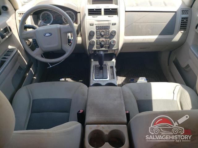 1FMCU93Z18KA09589 2008 FORD ESCAPE photo no. 8