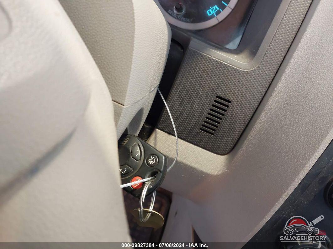 1FMCU9C77AKC89474 2010 FORD ESCAPE photo no. 11