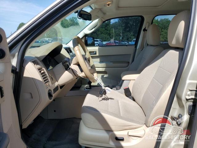 1FMCU0DGXBKC08852 2011 FORD ESCAPE photo no. 7