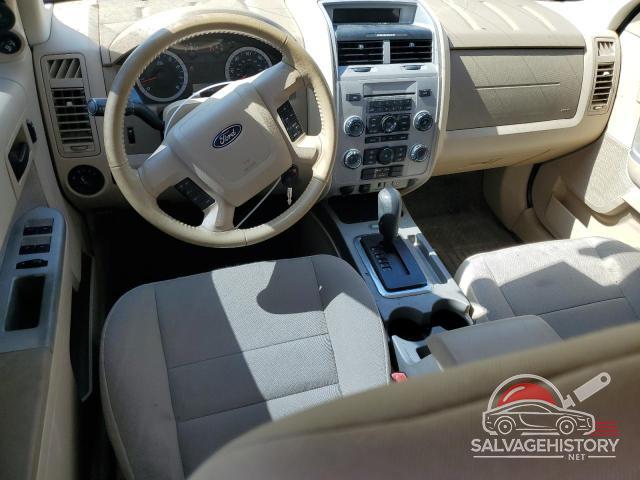 1FMCU0DGXBKC08852 2011 FORD ESCAPE photo no. 8
