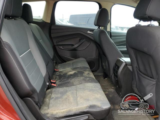 1FMCU0GX5FUA64276 2015 FORD ESCAPE photo no. 10