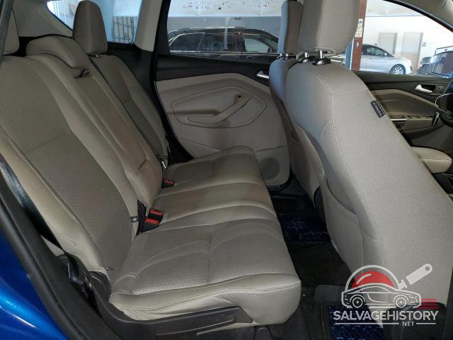 1FMCU0GD5KUB14626 2019 FORD ESCAPE photo no. 10