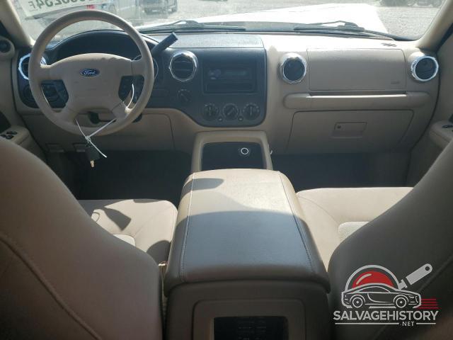1FMPU16555LA52429 2005 FORD EXPEDITION photo no. 8