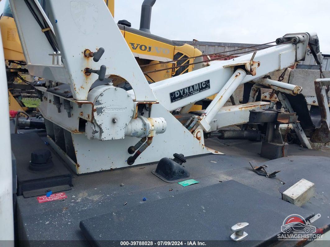 1FDUF5HT1EEB52886 2014 FORD F-550 CHASSIS photo no. 6