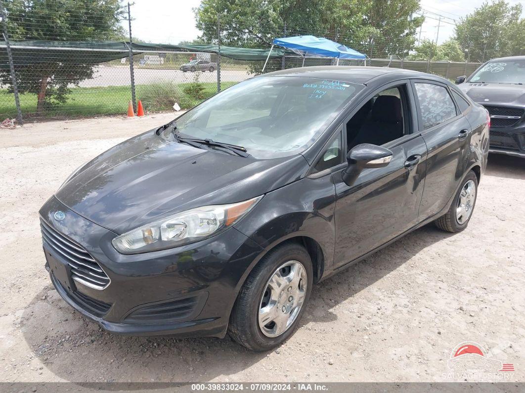 3FADP4BE8FM220589 2015 FORD FIESTA photo no. 2