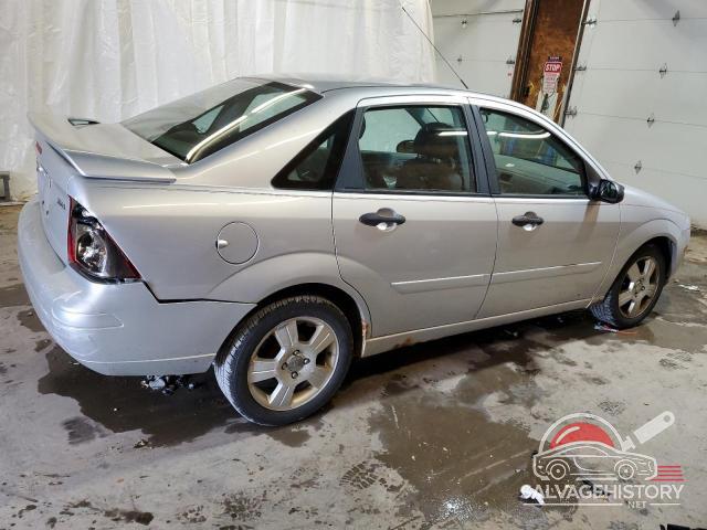 1FAFP34N45W292887 2005 FORD FOCUS photo no. 3