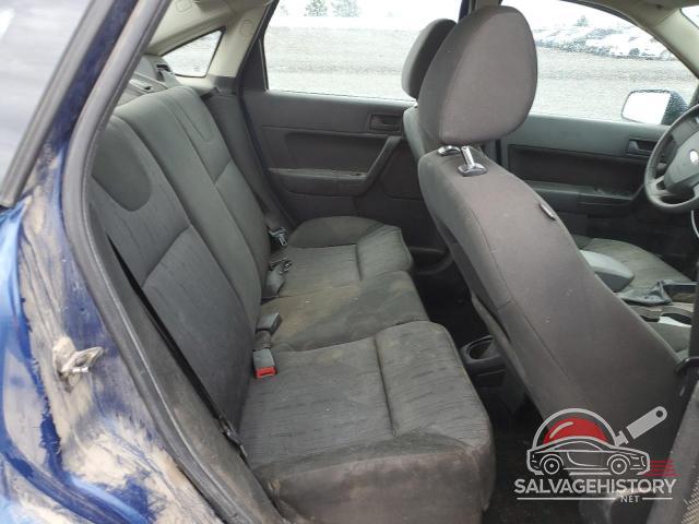 1FAHP35NX8W121900 2008 FORD FOCUS photo no. 10