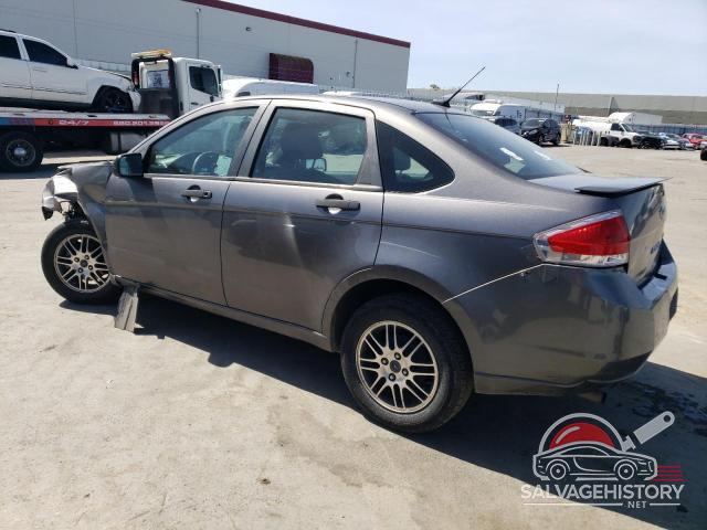 1FAHP3FN9AW227985 2010 FORD FOCUS photo no. 2