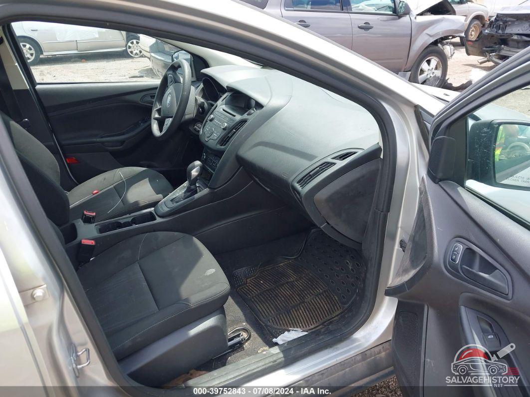 1FADP3E24HL270759 2017 FORD FOCUS photo no. 5