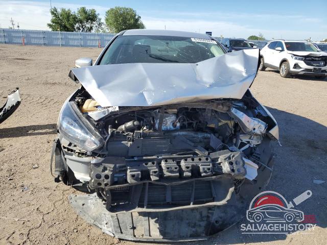 1FADP3FE7JL284802 2018 FORD FOCUS photo no. 5