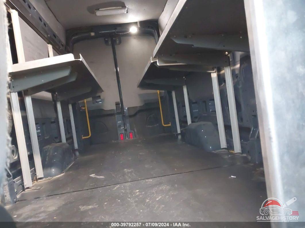 1FTYR3XM6KKB13669 2019 FORD TRANSIT-250 photo no. 8